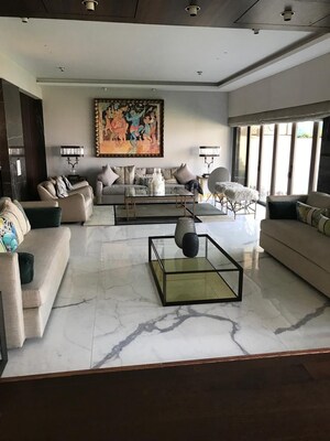 Master Bedroom in 4 BHK Villa at Juhu Scheme, Juhu – for Sale