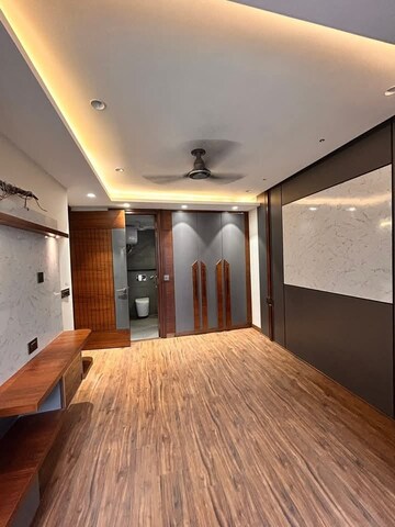 Bedroom in 4 BHK Builder Floor at Igi Airport Area – for Sale