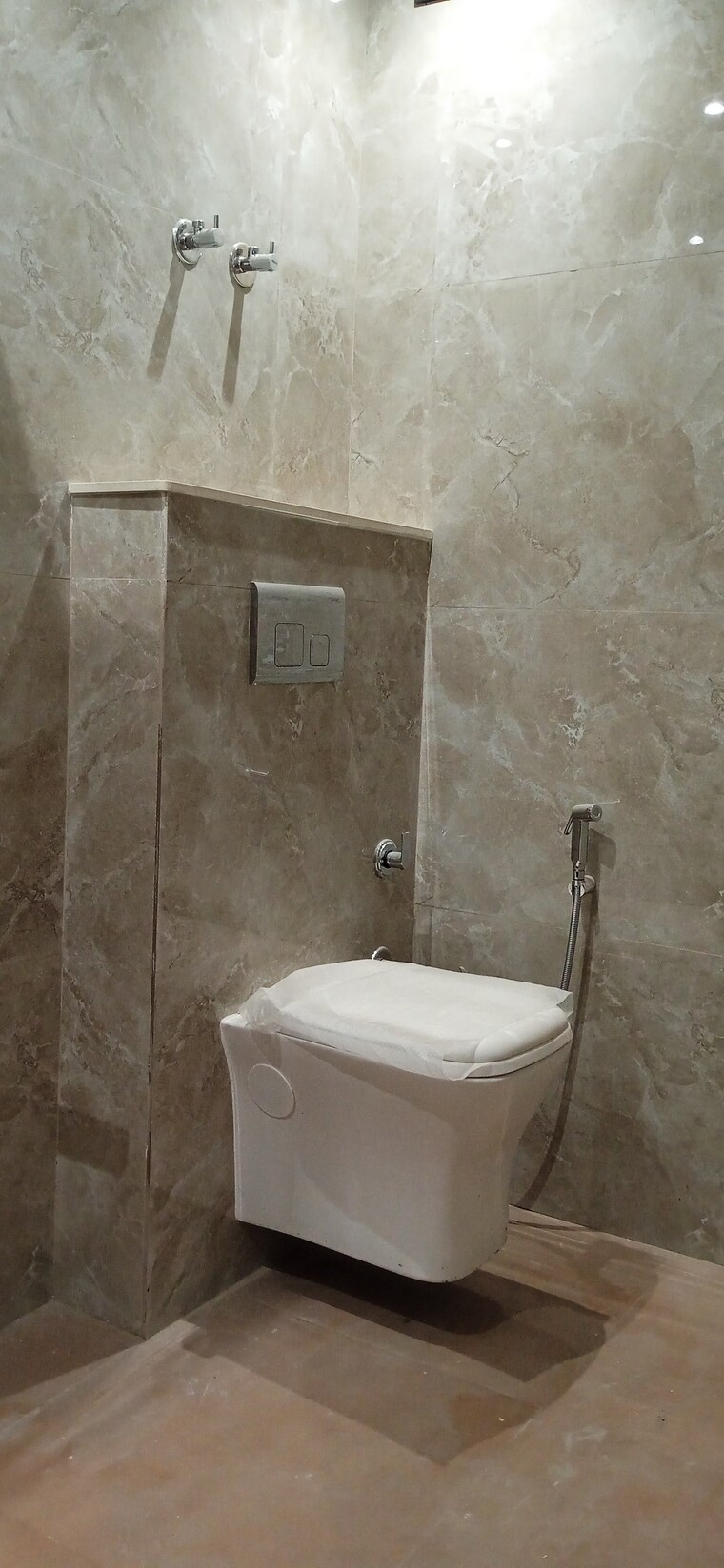 Bathroom, igi airport area 2 Bedroom 600 Sq.Ft. Builder Floor In Igi Airport Area Delhi 8857972