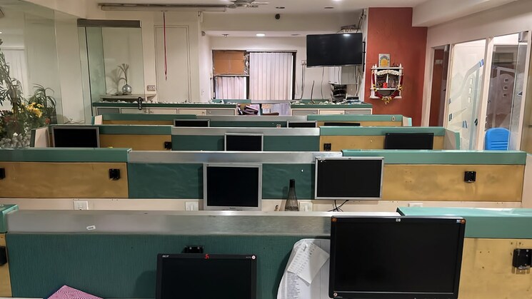 Common Area, andheri east Commercial Office Space 2600 Sq.Ft. In Andheri East Mumbai 8857969