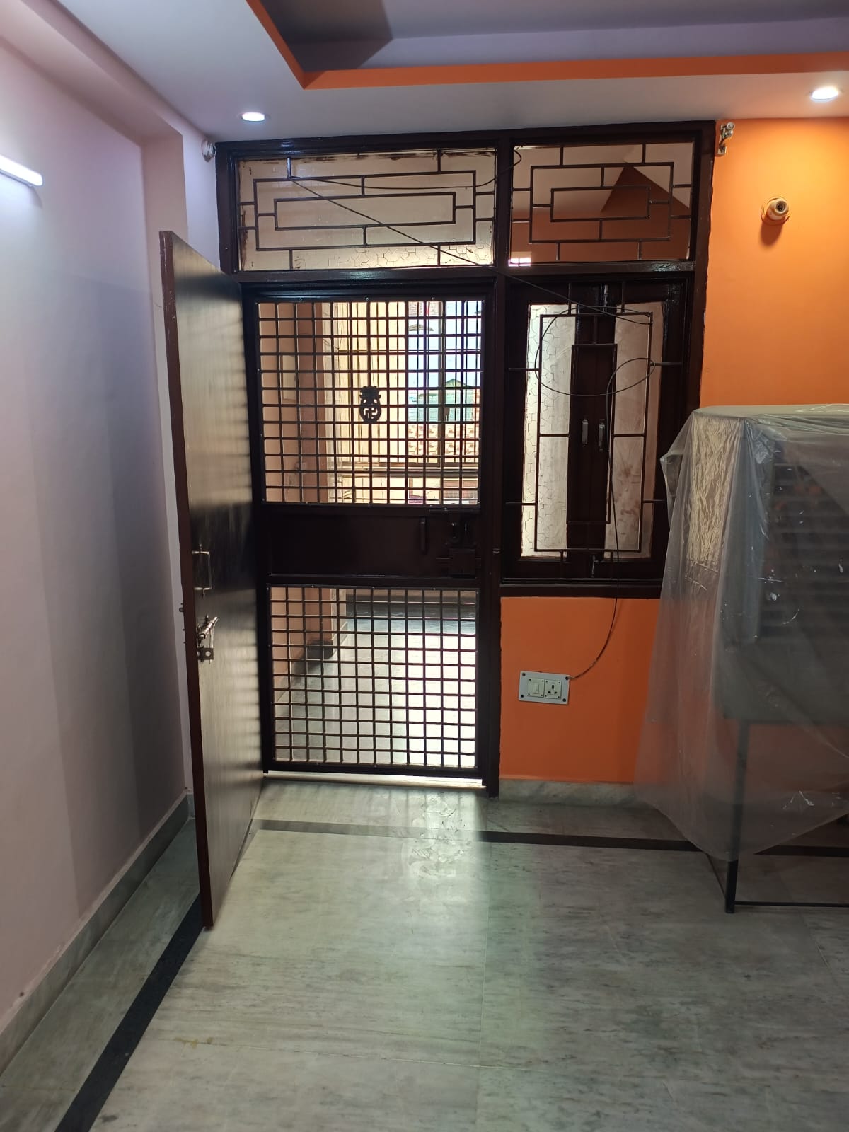 2.5 BHK + Study Room Builder Floor For Rent in Patparganj Village Opp ad