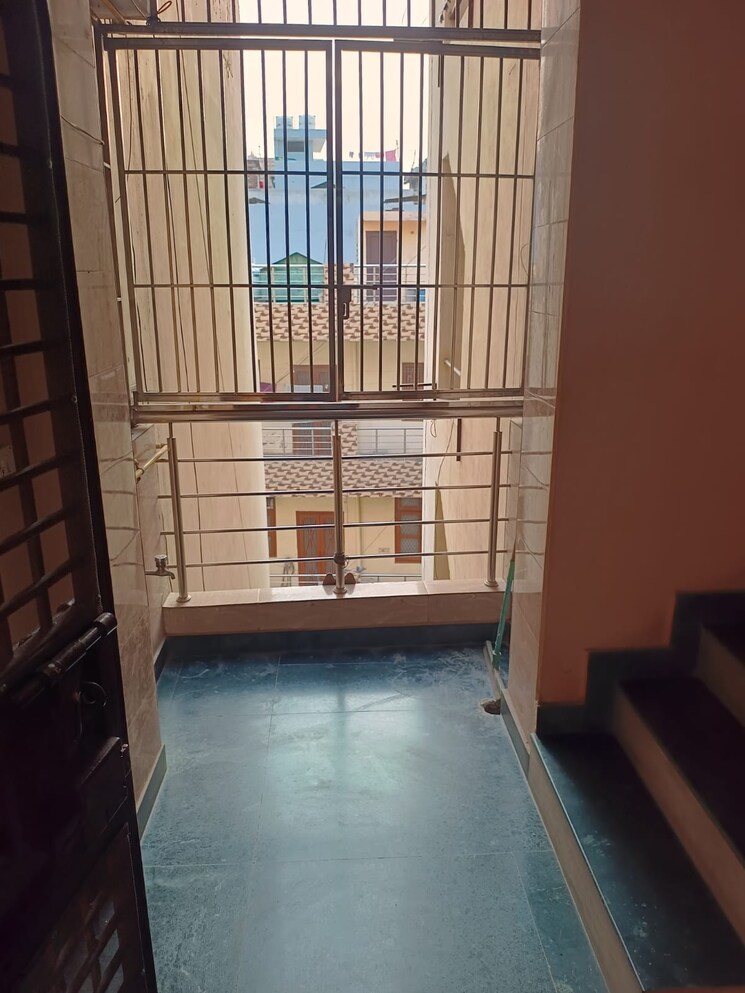 undefined, mayur vihar 2.5 Bedroom 750 Sq.Ft. Builder Floor In Mayur Vihar Delhi 8857975