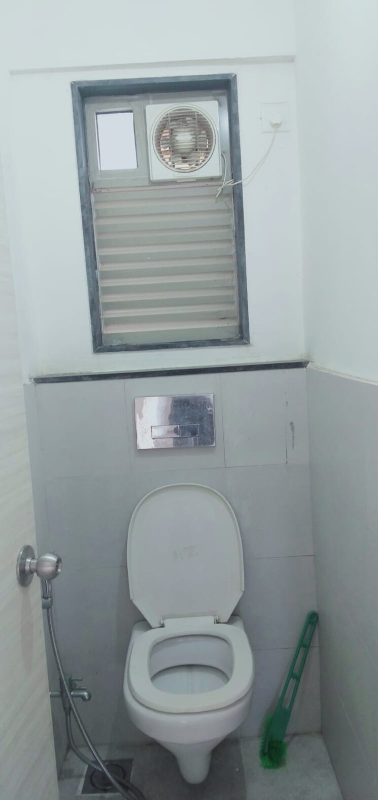 Bathroom, city-view-apartments 1 Bedroom 450 Sq.Ft. Apartment In Lower Parel Mumbai 8858047