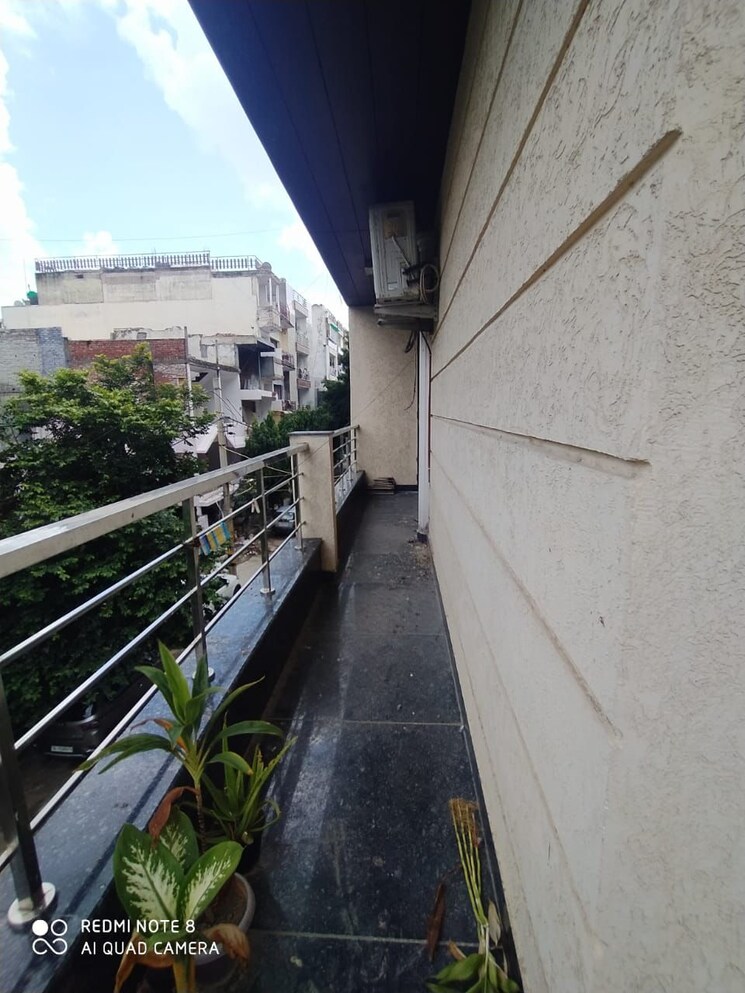 Balcony, freedom fighters enclave 2 Bedroom 900 Sq.Ft. Builder Floor In Freedom Fighters Enclave Delhi 8857976