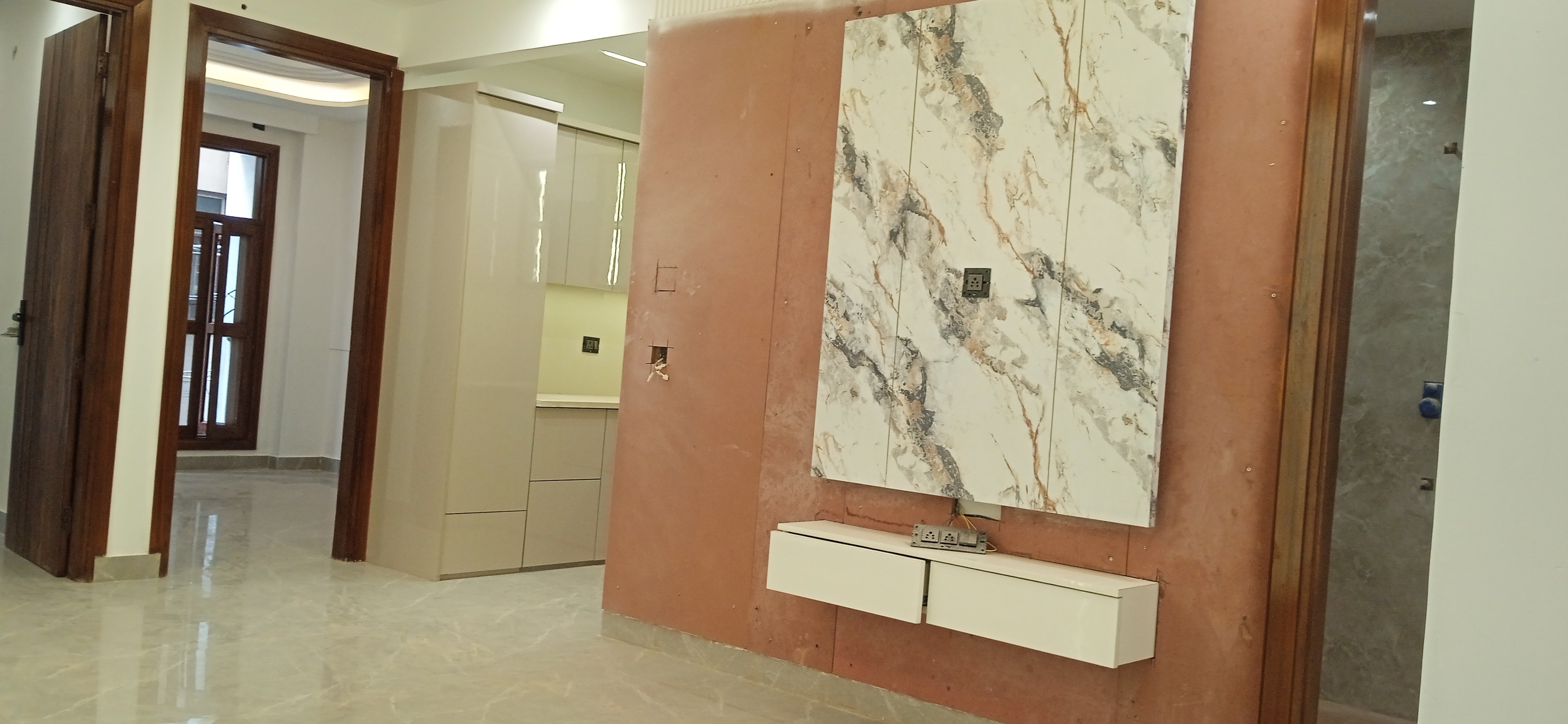 3 BHK + Pooja Room,Study Room Builder Floor For Sale in Ultra Luxury Apartment 