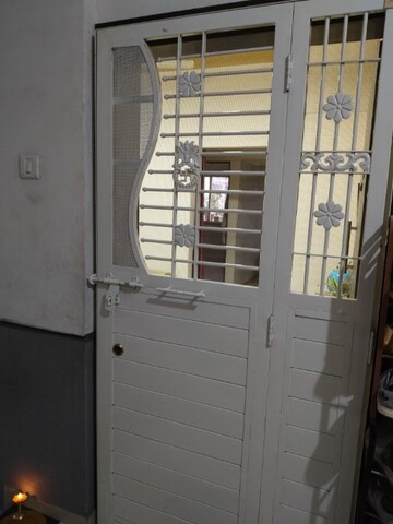 Furnished Amenities in 1 BHK Apartment at Vidhate Nagar – for Sale