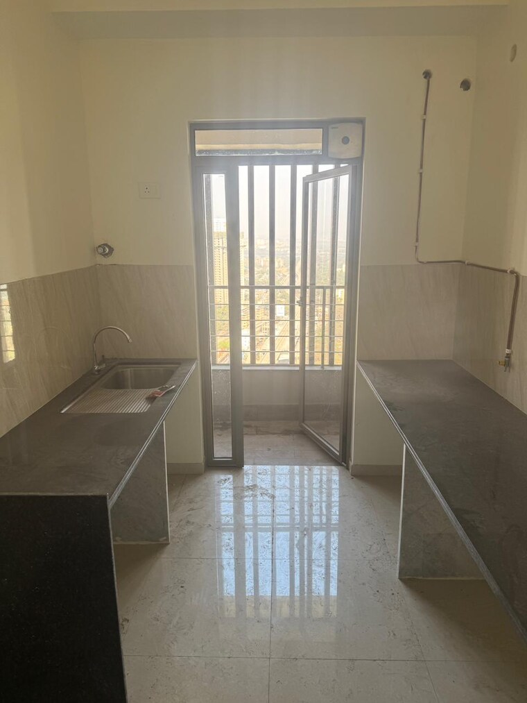 Living Room, kalpataru-paramount 2 Bedroom 711 Sq.Ft. Apartment In Kapur Bawdi Thane 8858003