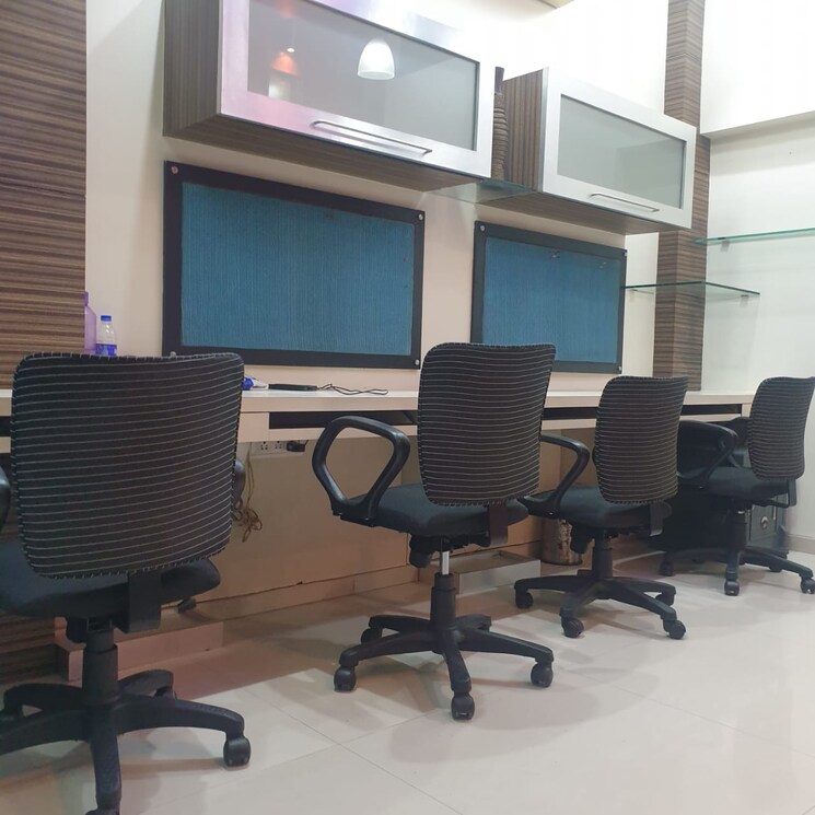 Team Area, kuber-complex Commercial Office Space 450 Sq.Ft. In Andheri West Mumbai 8857996
