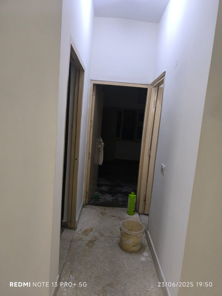 undefined, freedom fighters enclave 2 Bedroom 900 Sq.Ft. Builder Floor In Freedom Fighters Enclave Delhi 8858022