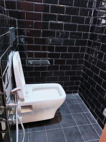 Bathroom in 3 BHK Apartment at Shivalik Colony – for Rent