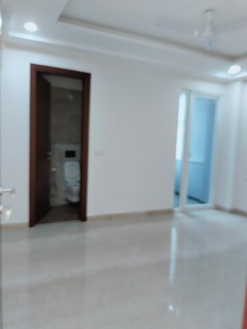 Room in 3 BHK Apartment at Shivalik Colony – for Rent