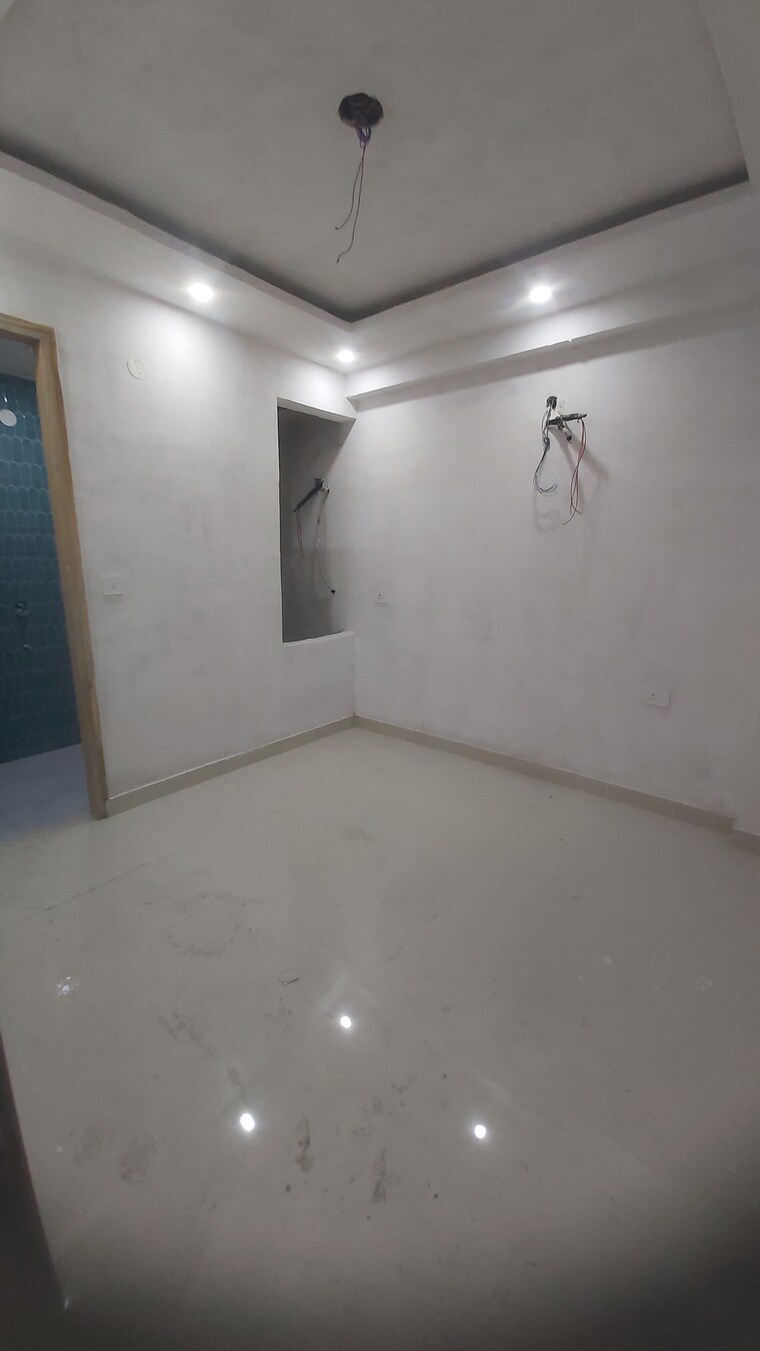 undefined, mayur vihar 3.5 Bedroom 900 Sq.Ft. Builder Floor In Mayur Vihar Delhi 8858030