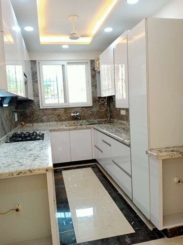Kitchen in 3 BHK Apartment at Veera Safdarjung Enclave, Safdarjung Enclave – for Rent