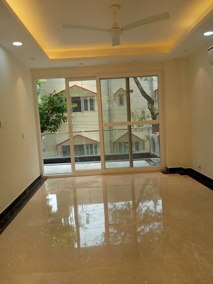 Room, veera-safdarjung-enclave 3 Bedroom 2000 Sq.Ft. Apartment In Safdarjung Enclave Delhi 8858066