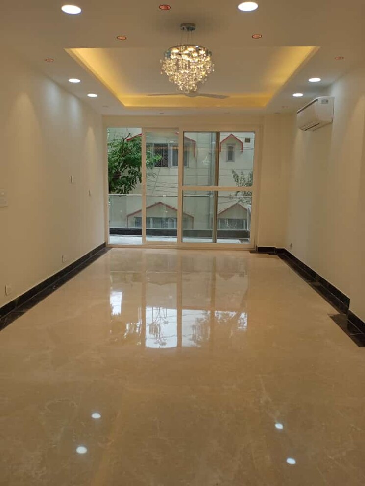 Room, veera-safdarjung-enclave 3 Bedroom 2000 Sq.Ft. Apartment In Safdarjung Enclave Delhi 8858066