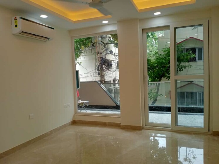 Room, veera-safdarjung-enclave 3 Bedroom 2000 Sq.Ft. Apartment In Safdarjung Enclave Delhi 8858066