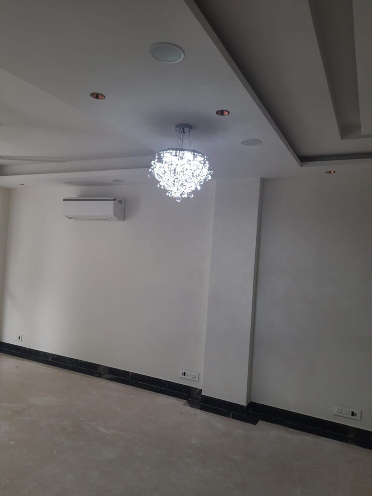 Room, veera-safdarjung-enclave 3 Bedroom 2000 Sq.Ft. Apartment In Safdarjung Enclave Delhi 8858066