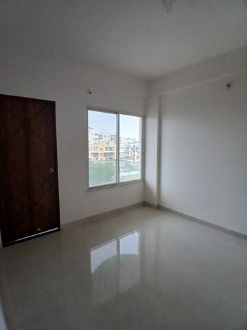Room in 2 BHK Apartment at New Manish Nagar – for Rent