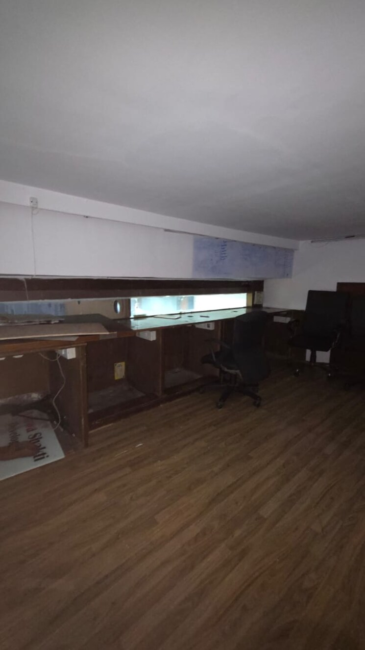 Team Area, andheri west Commercial Office Space 600 Sq.Ft. In Andheri West Mumbai 8858222