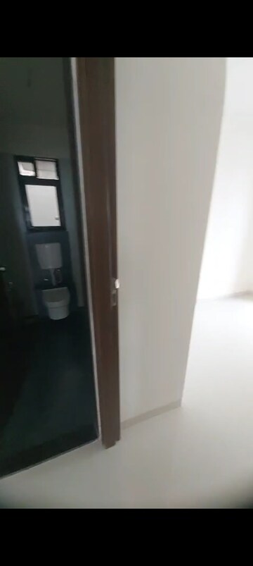 Master Bedroom in 1.5 BHK Apartment at Kurla East – for Rent