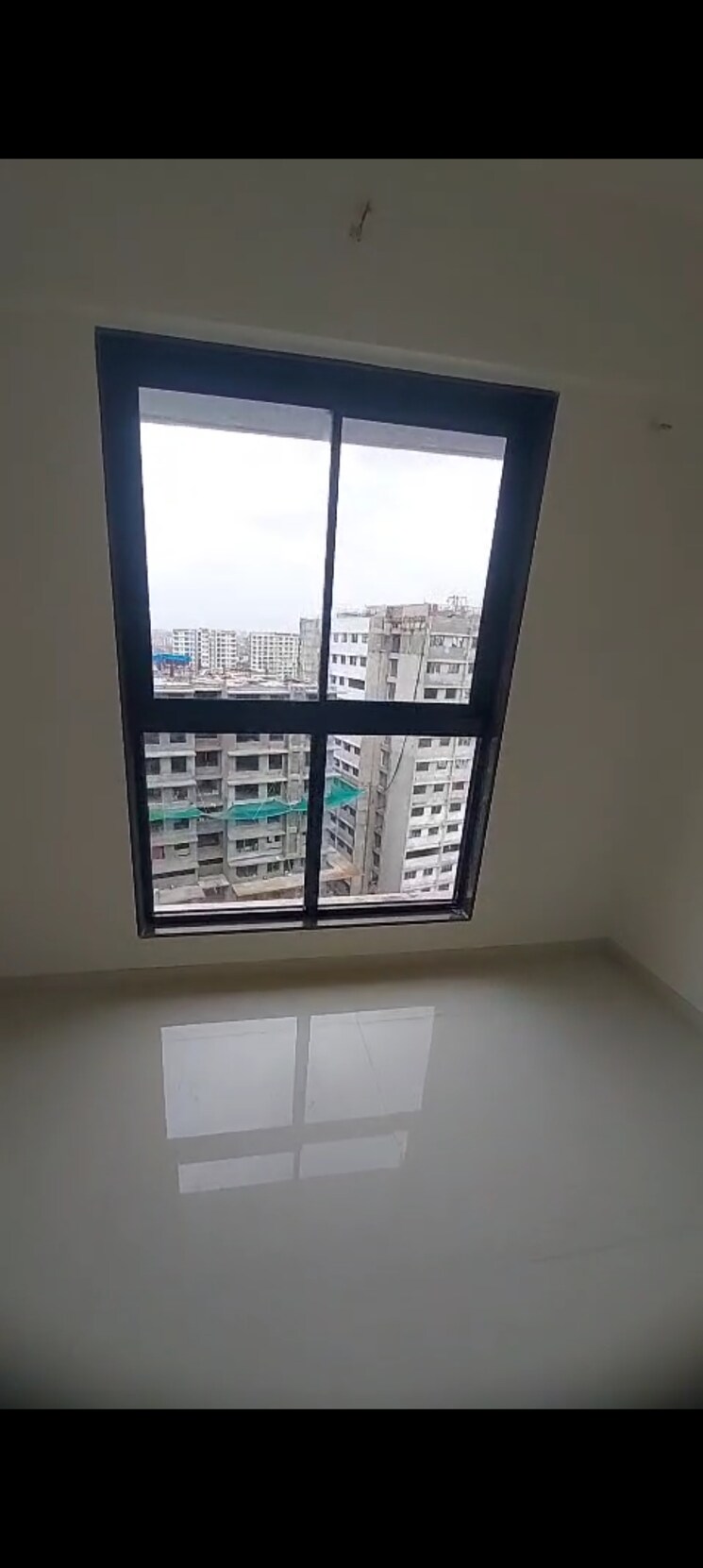 Room, kurla east 1.5 Bedroom 550 Sq.Ft. Apartment In Kurla East Mumbai 8858236