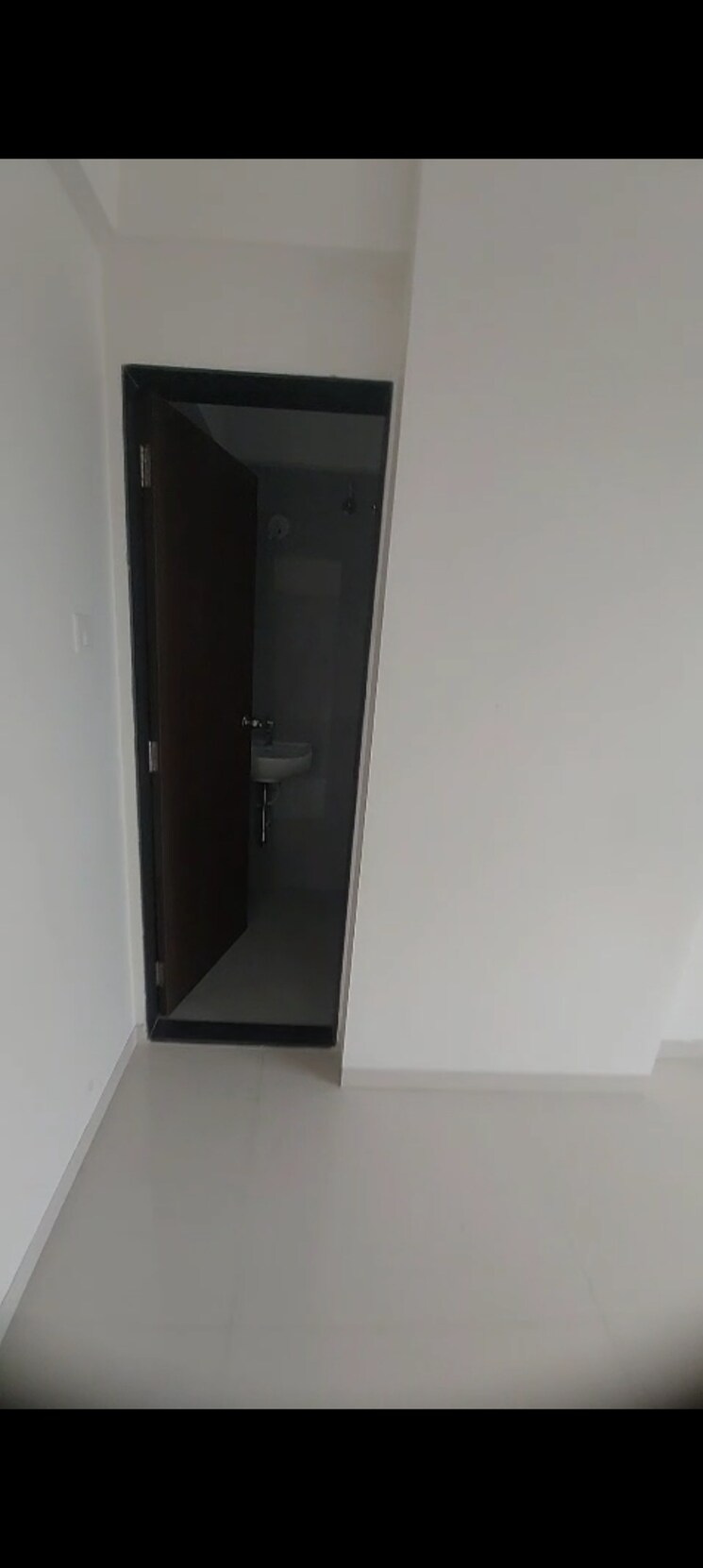 undefined, kurla east 1.5 Bedroom 550 Sq.Ft. Apartment In Kurla East Mumbai 8858236