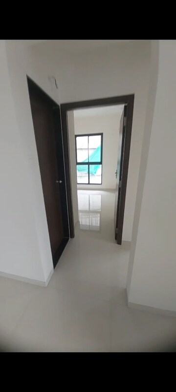 Master Bedroom in 1.5 BHK Apartment at Kurla East – for Rent