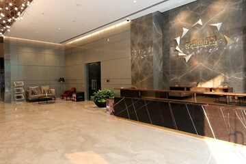 Building Lobby in  Office Space at Kohinoor Square Phase 2, Dadar West – for Rent