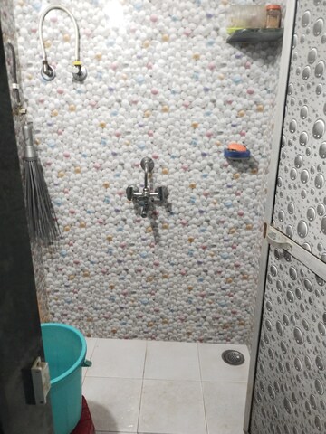 Master Bedroom in 1 RK Villa at Kurla Kamgar Tower 1, Kurla East – for Rent