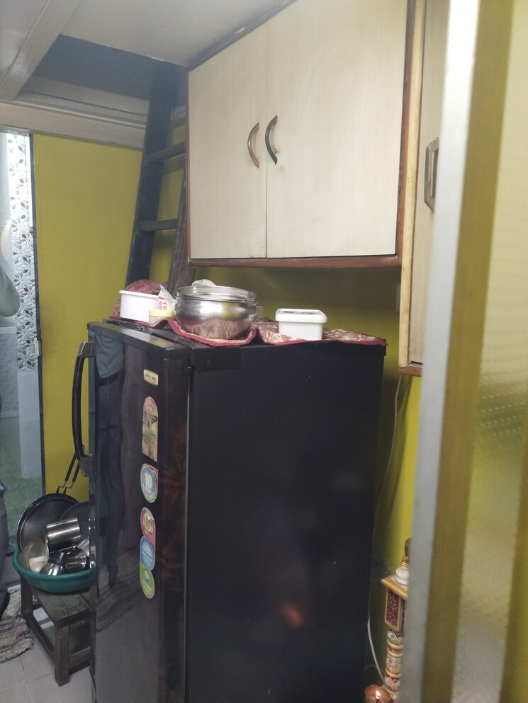 Master Bedroom, kurla-kamgar-tower-1 1 RK 350 Sq.Ft. Villa In Kurla East Mumbai 8858249