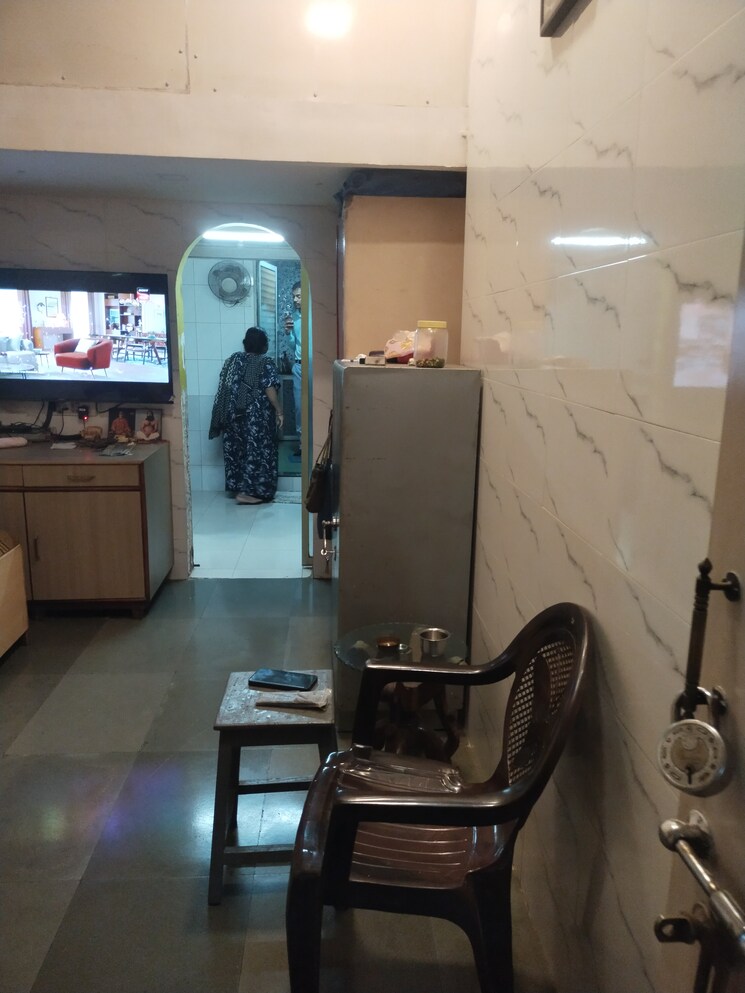 Master Bedroom, kurla-kamgar-tower-1 1 RK 350 Sq.Ft. Villa In Kurla East Mumbai 8858249