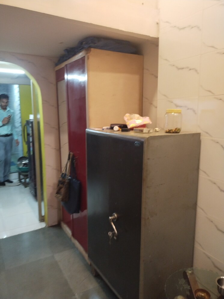 Master Bedroom, kurla-kamgar-tower-1 1 RK 350 Sq.Ft. Villa In Kurla East Mumbai 8858249