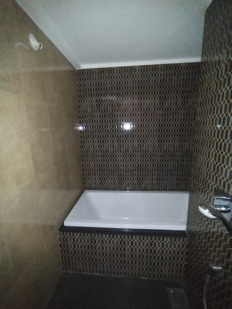 Bathroom, lodha-palava-serenity-a 3 Bedroom 1200 Sq.Ft. Apartment In Dombivli East Thane 8858311
