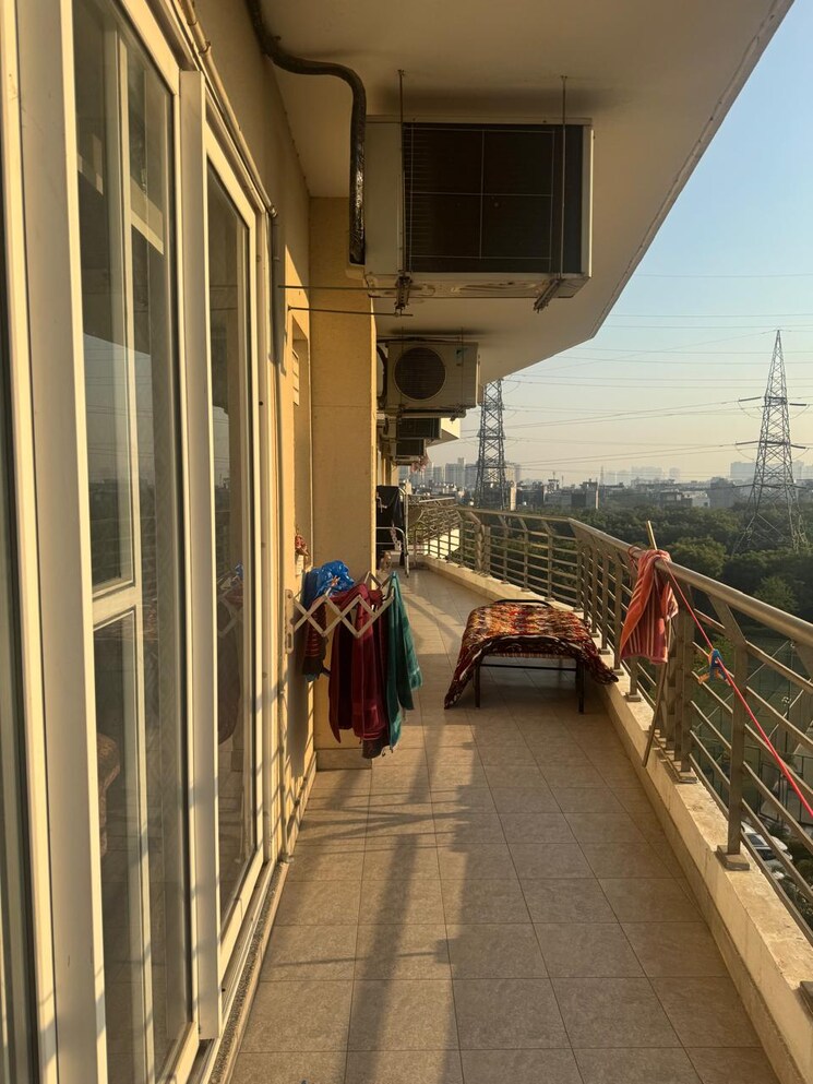 Balcony, sunshine-apartments-sector-73 2 Bedroom 1050 Sq.Ft. Apartment In Sector 73 Noida 8858310