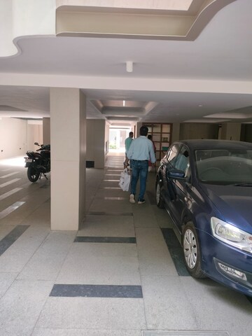Parking in 3.5 BHK Builder Floor at Vasant Vihar – for Rent