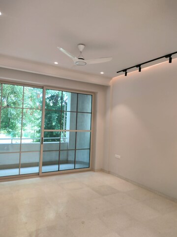 Room in 3.5 BHK Builder Floor at Vasant Vihar – for Rent