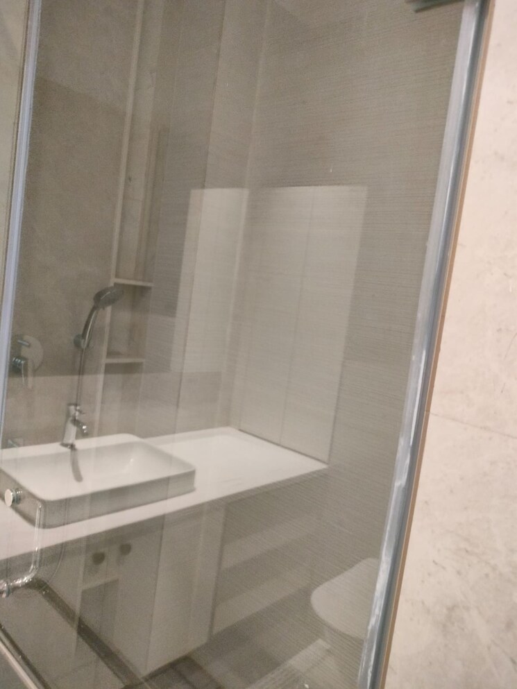 Bathroom, vasant vihar 3.5 Bedroom 4000 Sq.Ft. Builder Floor In Vasant Vihar Delhi 8858326