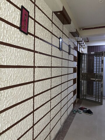 Staircase in 3 BHK Apartment at Amrapali Golf Homes, Sector 4 Greater Noida – for Rent