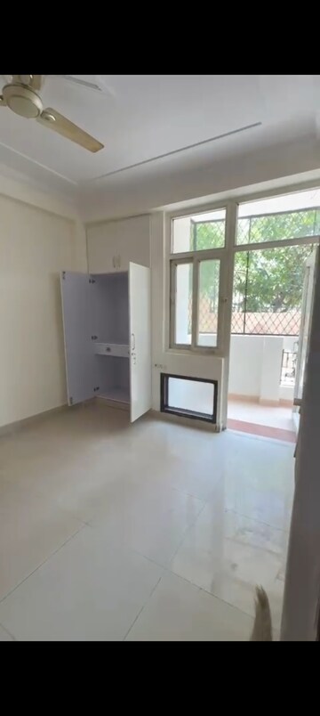 Room in 3 BHK Apartment at Jnc Princess Park, Ahinsa Khand 2 – for Sale