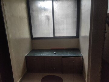 Furnished Amenities in 2 BHK Apartment at Guruwar Peth – for Rent