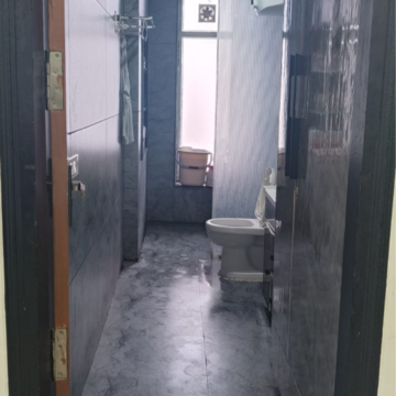 Building Lobby in 3 BHK Apartment at Palm Residency Chhatarpur, Rajpur Khurd Extension – for Rent