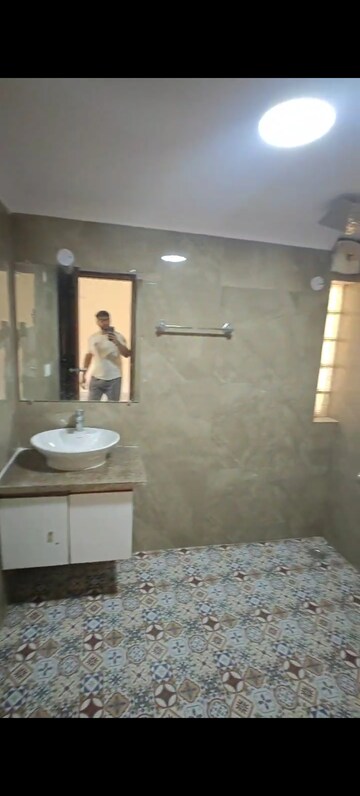 Bathroom in 2 BHK Builder Floor at Saket – for Rent