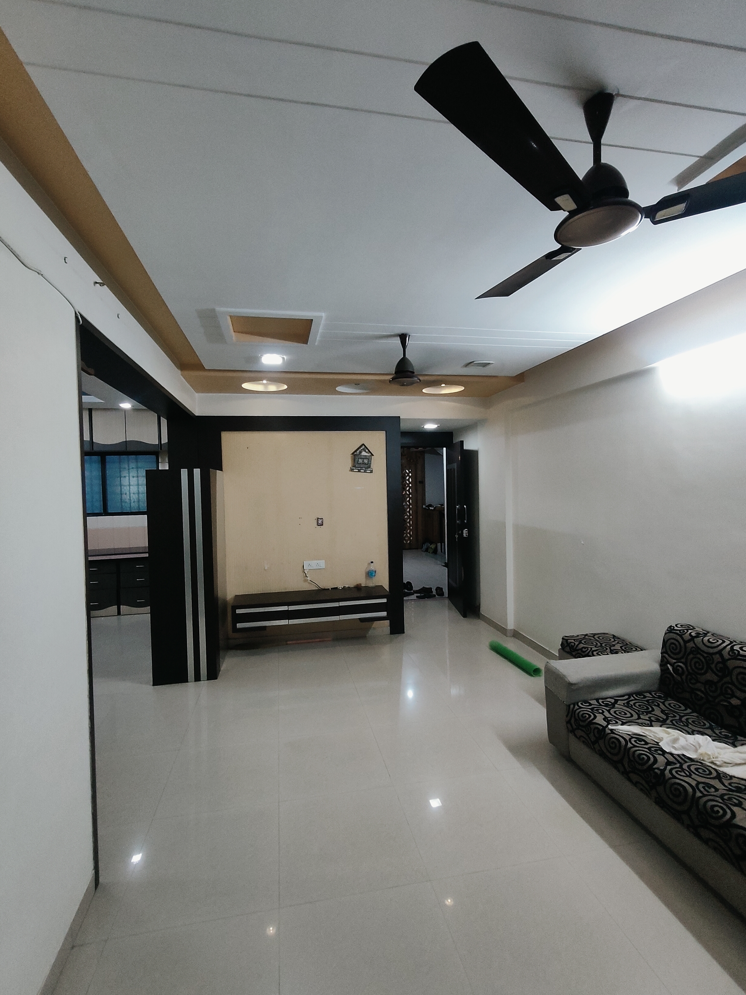 2 BHK Apartment For Rent in Near Tgb Circle Adajan su
