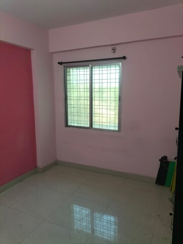 Room in 2 BHK Apartment at Chinchbhavan – for Rent