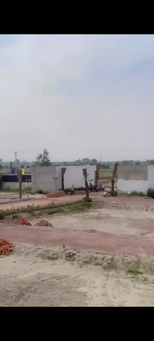  Plot – Exterior View View at Gaur Aerocity, Gaur Yamuna City - for Sale
