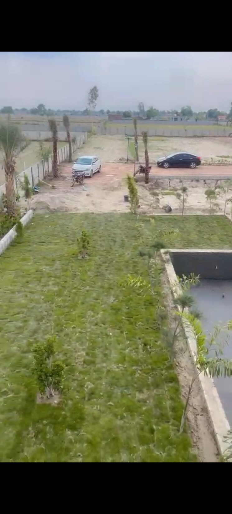 Garden, gaur-aerocity  100 Sq.Yd. Plot In Gaur Yamuna City Greater Noida 8858441