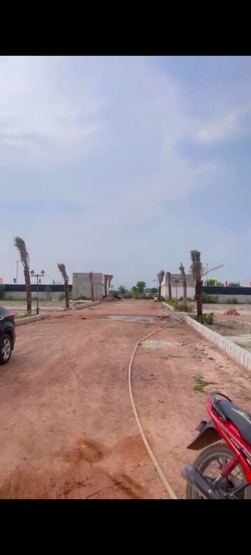  Plot For Sale in Gaur Aerocity, Gaur Yamuna City