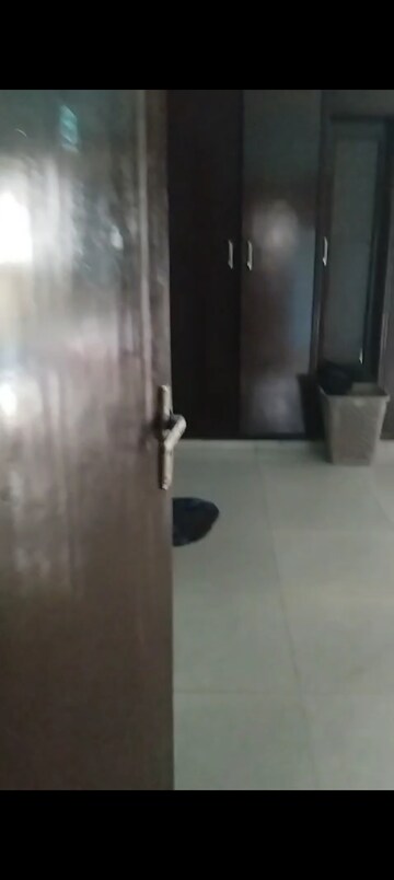 Room in 3 BHK Apartment at Amrapali Royal, Vaibhav Khand – for Sale