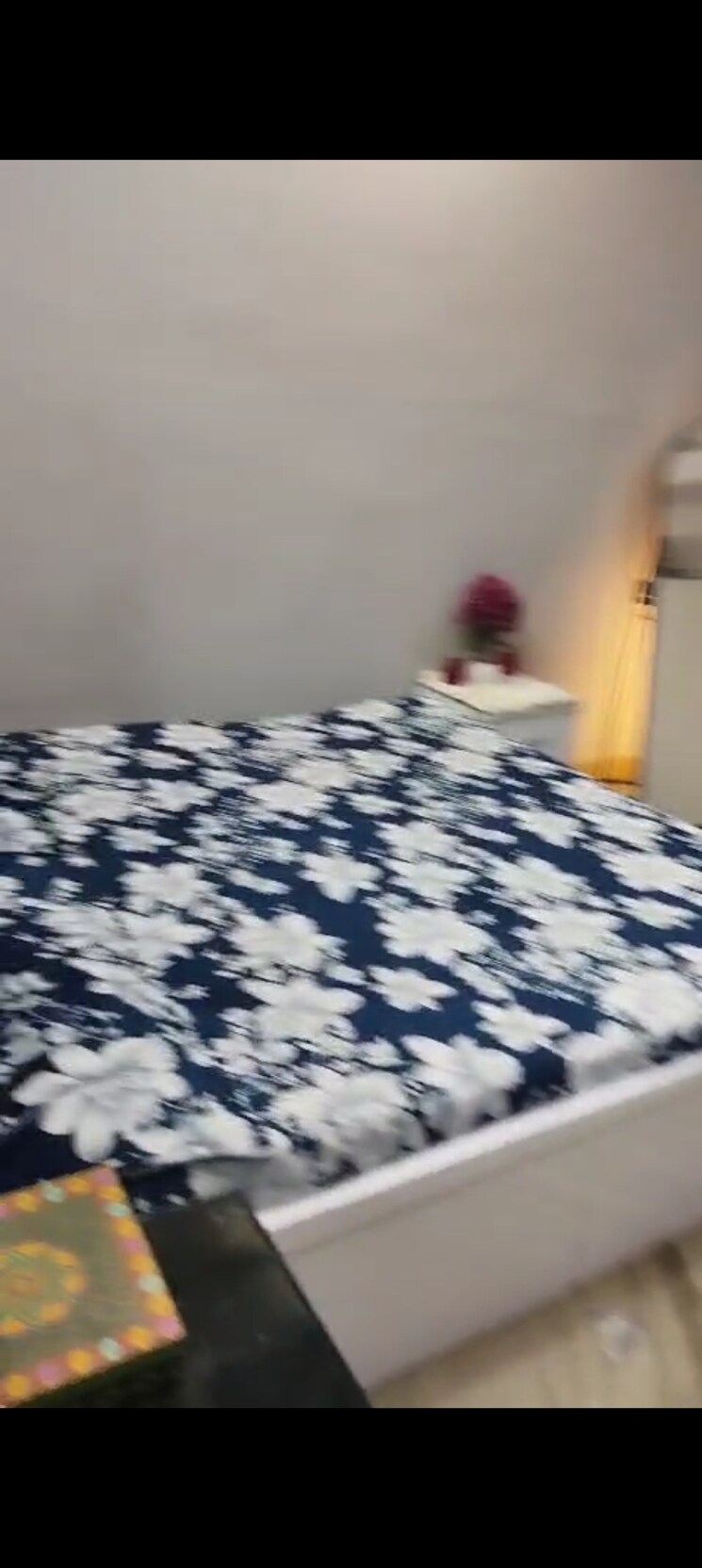 Bedroom, indrapuram 3 Bedroom 112 Sq.Mt. Builder Floor In Indrapuram Ghaziabad 8858454