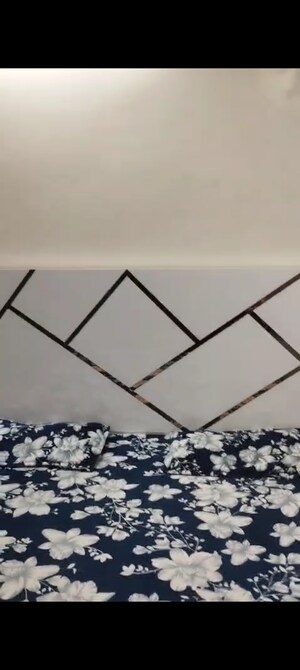 Furnished Amenities in 3 BHK Builder Floor at Indrapuram – for Sale